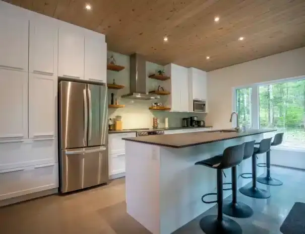 Chalet haut de gamme au bord de l'eau avec expérience thermale complète digne d’un spa nordique privé - grande cuisine toute équipée
