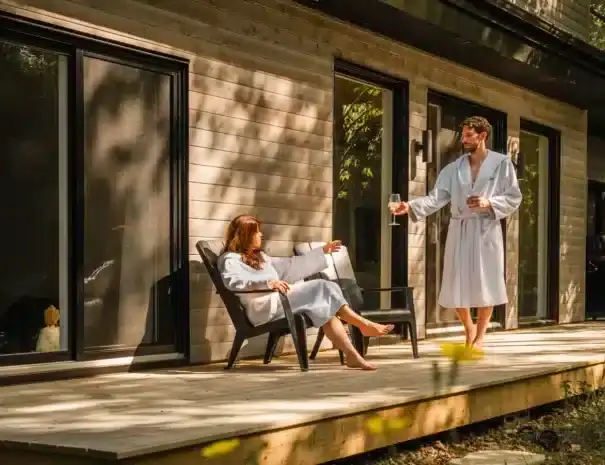 hôtel avec spa privé privé -Grande terrasse au rez-de-chaussée